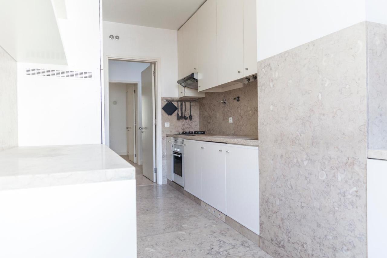 Classy 2Bdr Apartment In Downtown By Lovelystay Lisboa Εξωτερικό φωτογραφία